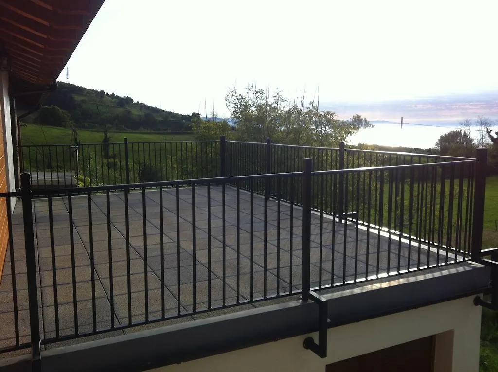 Apartamentos Lusarbe Orio 0*,